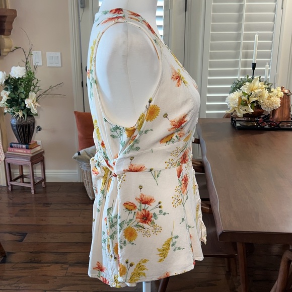 Torrid Rayon Slub Button Up With Waist Detail Tank. Size 10/M - Picture 5 of 8